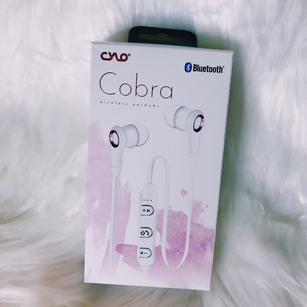 NEW Bluetooth wireless earbuds
